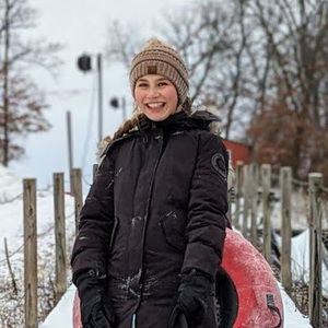 Meet your Posher, Evelyn